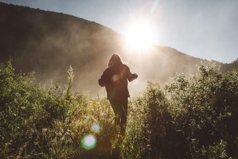 holly-mandarich-bMog4gpujsI-unsplash-scaled