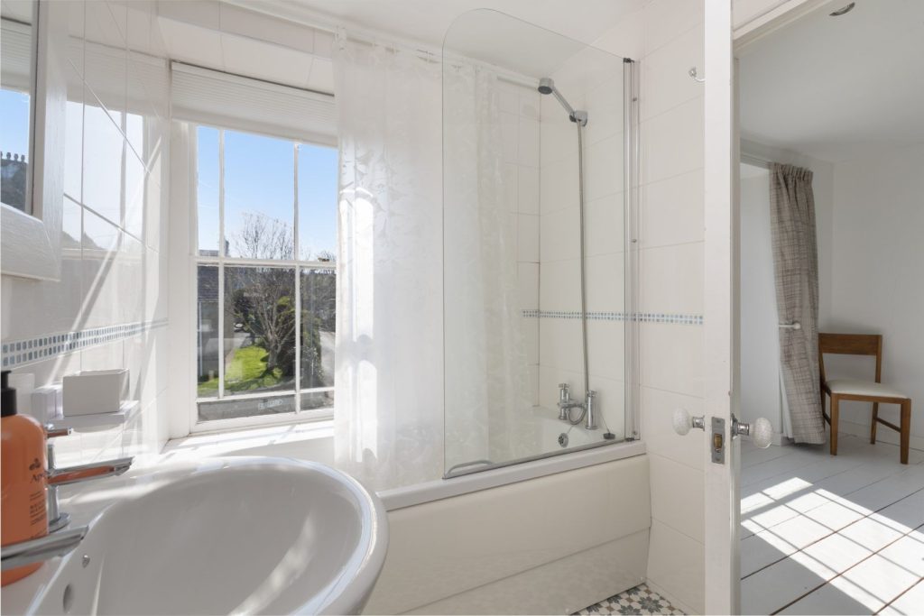 Coastguards House St Davids Kingsize En Suite