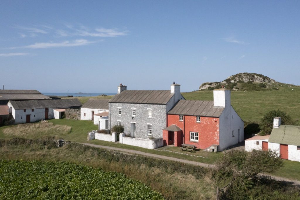 Wdig Farmhouse Near St Davids Cottage Exterior 