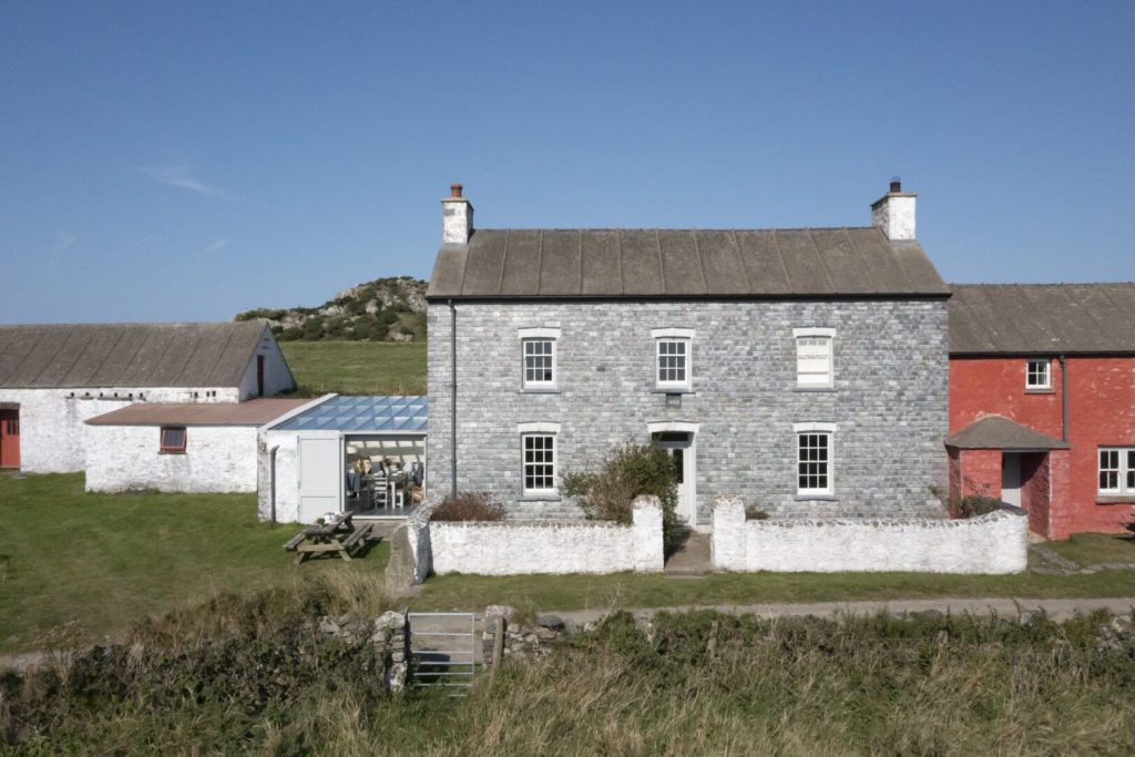 Wdig Farmhouse Near St Davids Cottage Front 