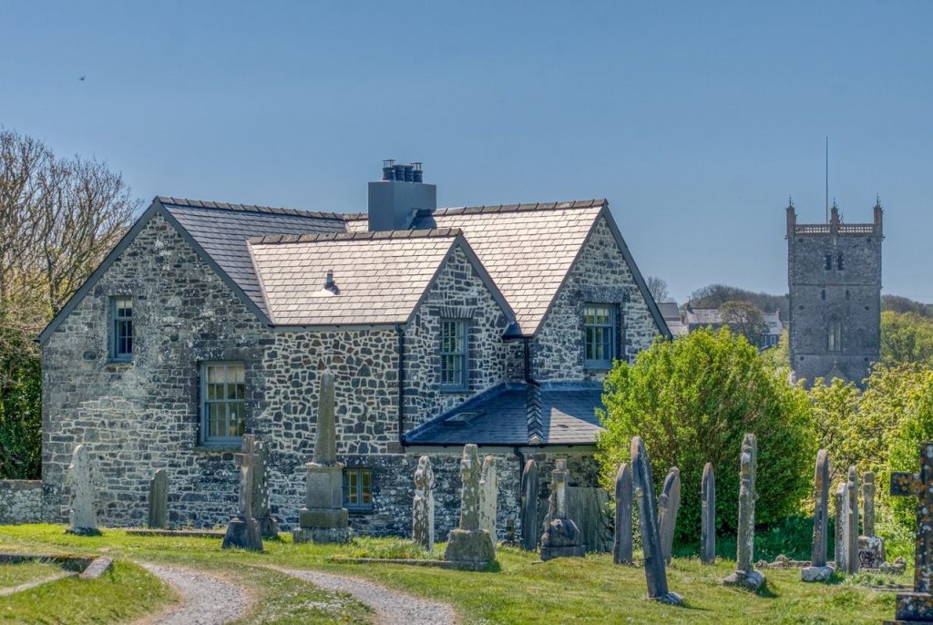Tŷ’r Wennol image