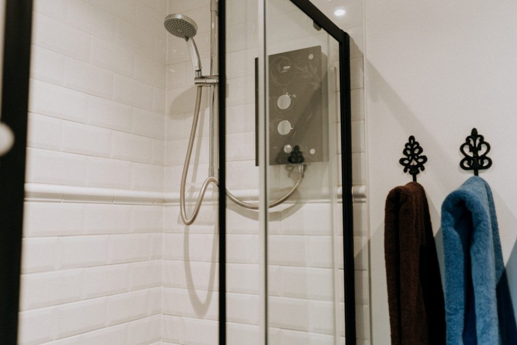 Ty Meini St Davids Shower Room 2