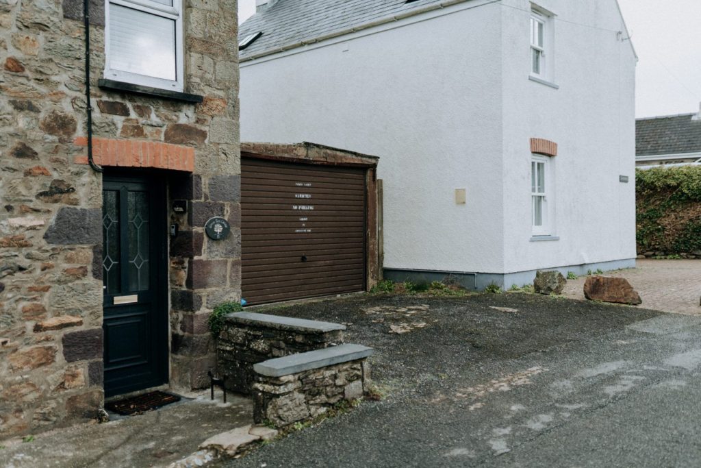Ty Meini St Davids Parking