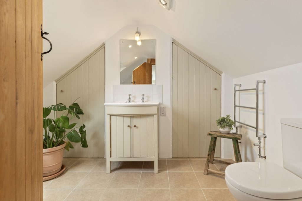 Yr Ydlan Abereiddy Bathroom 2