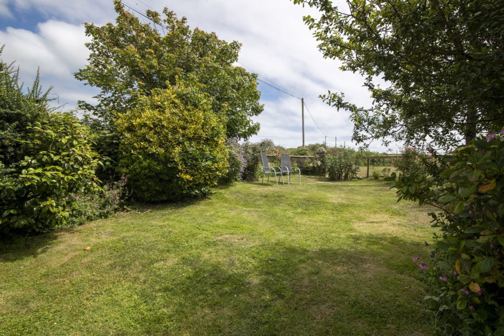 Summer Cottage image