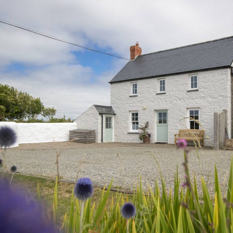 Summer Cottage image