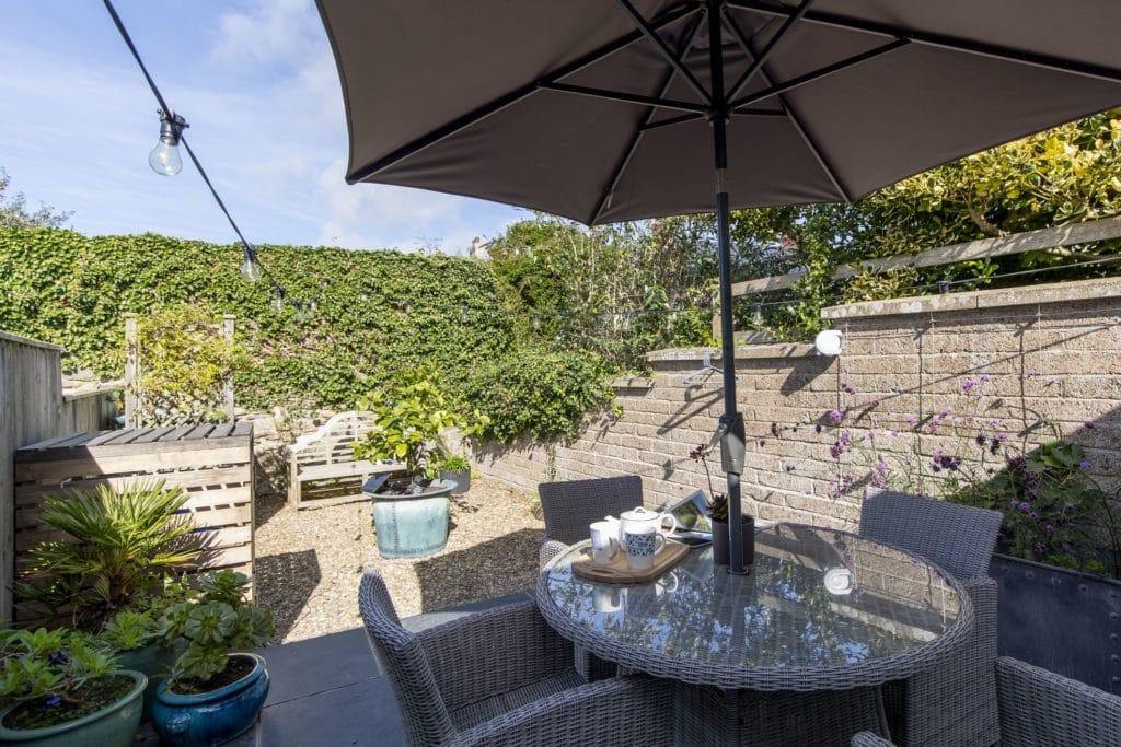 Lemon Tree Cottage image