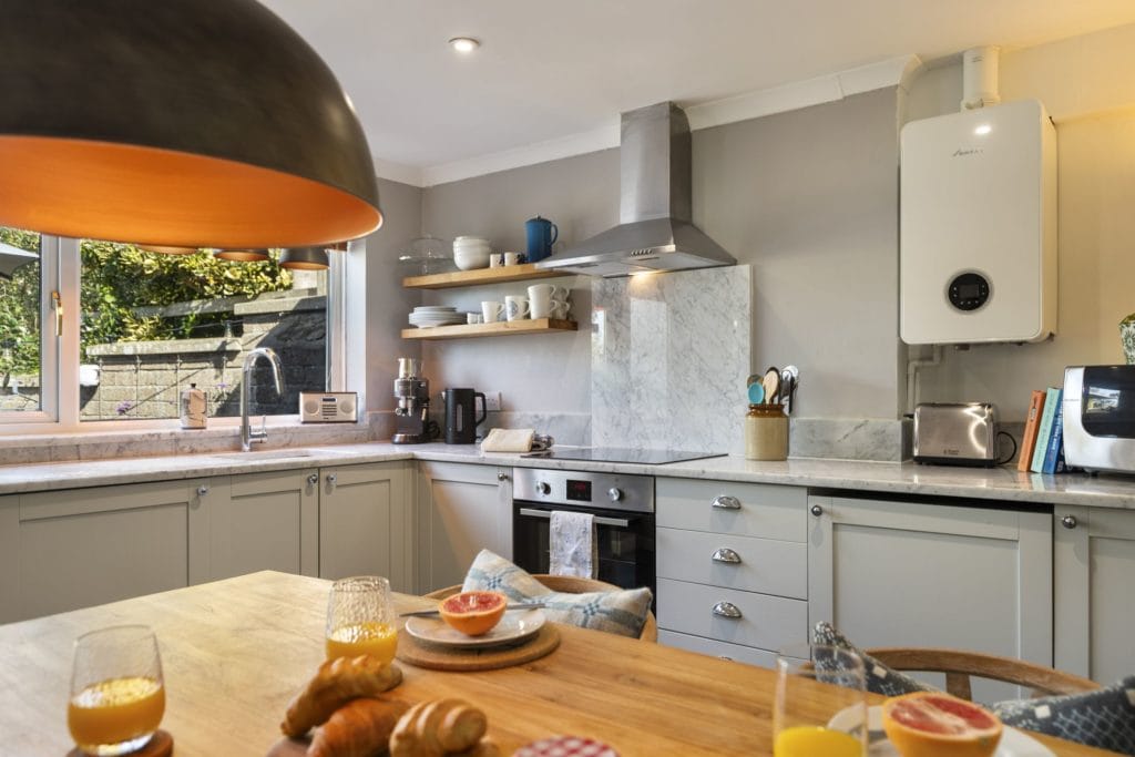 Lemon Tree Cottage image